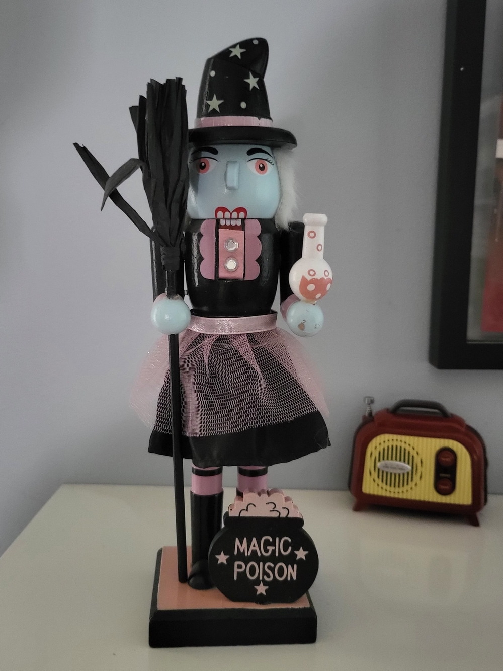 Sweet & Spooky Nutcracker - Halloween